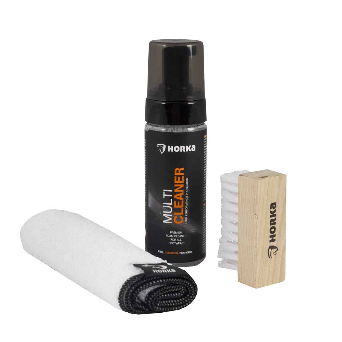 Horka Reinigingsset met schuimreiniger, borstel en doek. Voor alle soorten schoeisel. Reinigt grondig zonder water. Verkrijgbaar bij Livin Horse Shop.