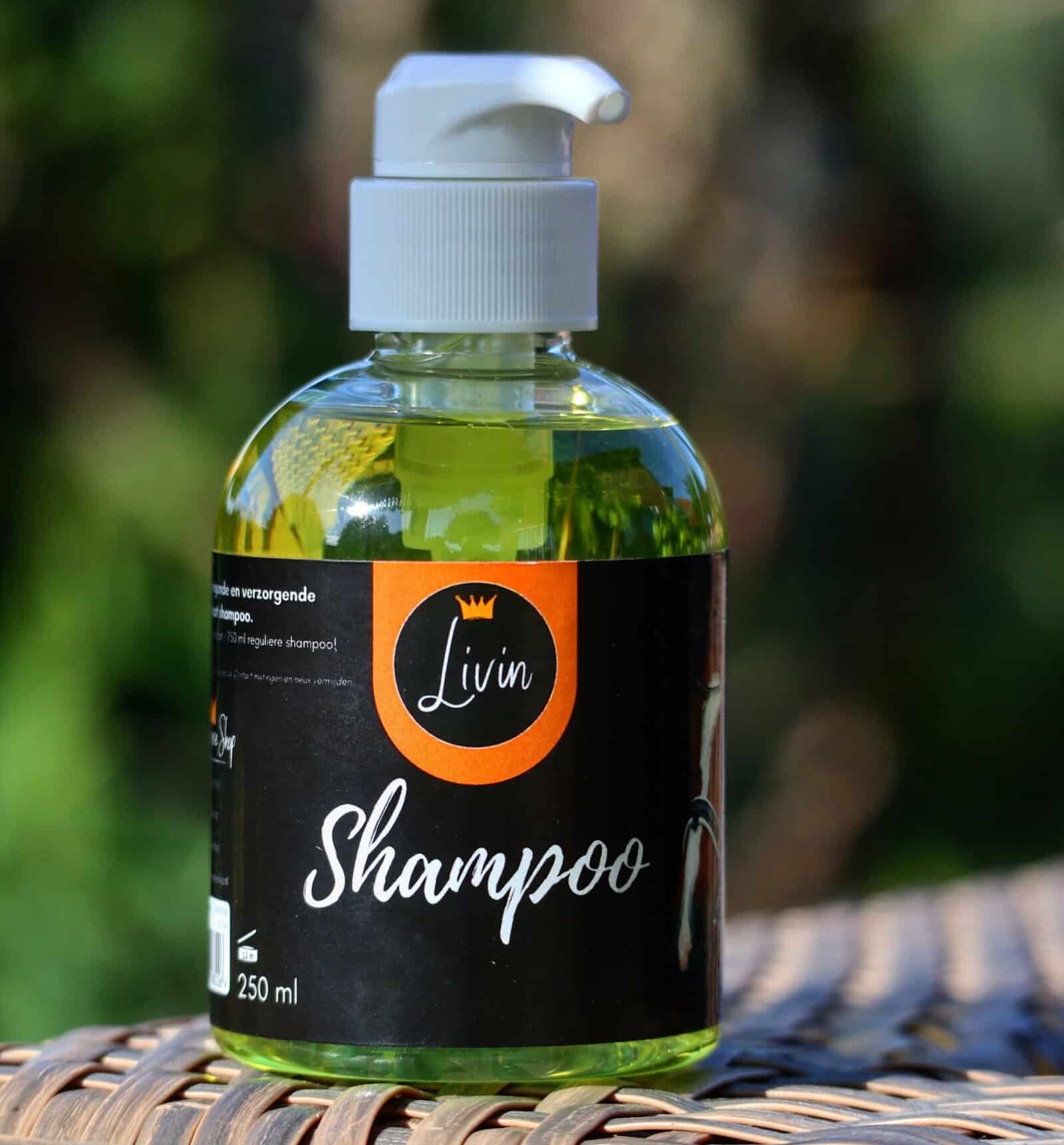 Livin Paardenshampoo & Conditioner – Geconcentreerde Milde Shampoo voor Paarden | 250 ml. Deze Livin Shampoo voor paard is verkrijgbaar bij livin horse shop.