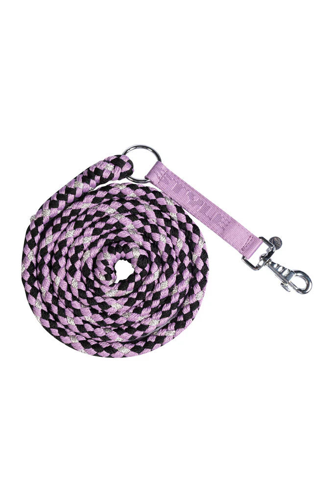 HKM Halstertouw Harbour Island in lila. Gevlochten design met sportief tussenstuk, zilverkleurig beslag en decoratief logo. Lengte: 1,8 meter. Verkrijgbaar in Lila & Salie.