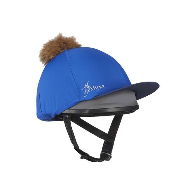 Ontdek de LeMieux Cap Cover Beneton met zijdezachte 4-way stretchstof en afneembare nepbont pompon. Perfecte pasvorm, beschermt je cap en geeft een stijlvolle look. Verkrijgbaar in diverse kleuren!