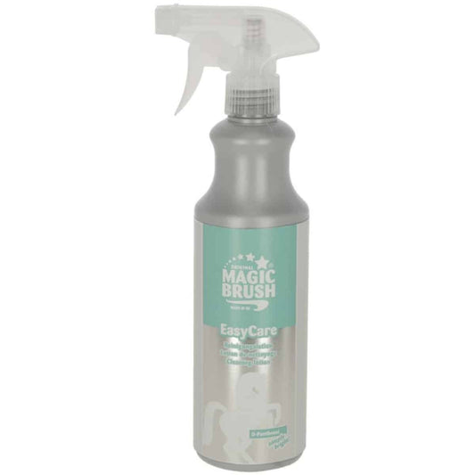 Magic Brush Cleaning Lotion 500ml – Droogshampoo voor Paarden. De verzorgingsproducten voor paard en pony zijn verkrijgbaar bij livin horse shop