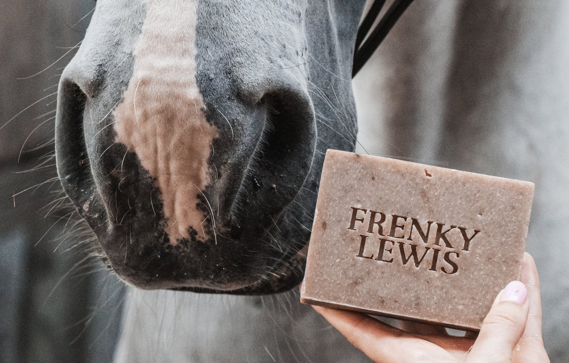 100% natuurlijk paarden shampoobar, diverse soorten shampoobars leverbaar, horsesoap, front detail