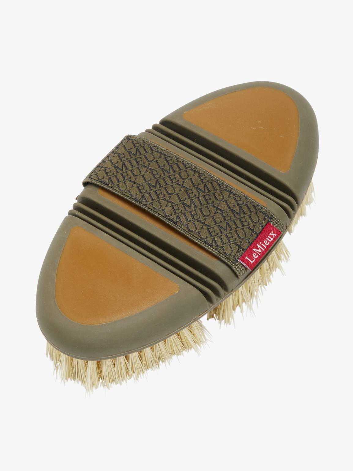 LeMieux Flexi schrobborstel Alpine. De LeMieux Flexi Schrobborstel Alpine met stevige haren verwijdert moeiteloos hardnekkig vuil. Ergonomisch, flexibel en ideaal voor dagelijks gebruik bij paarden.