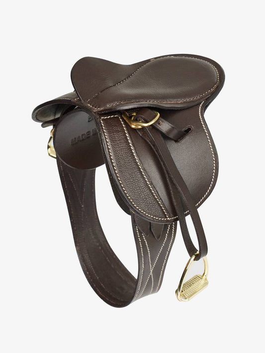 LeMieux Speelgoed Pony Saddle Brown – Miniatuur Zadel van Leer met Stijgbeugels voor Toy Pony. Dit speelgoed pony zadel bruin is verkrijgbaar bij livin horse shop.