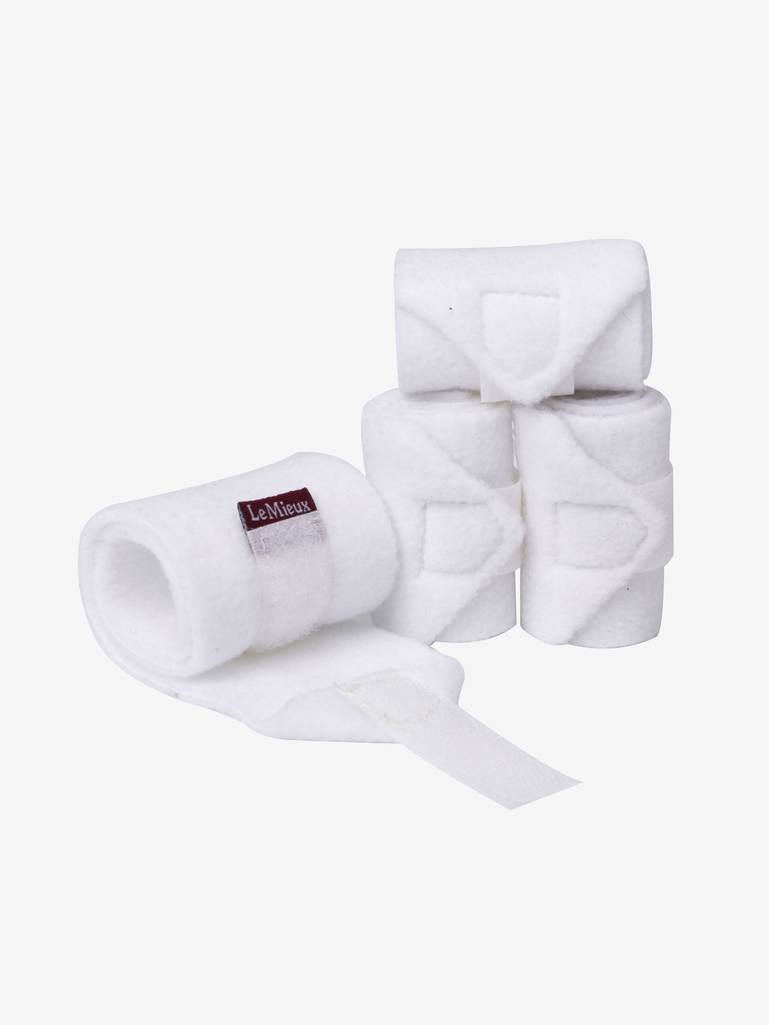LeMieux Speelgoed Pony Bandages White – Set van 4 Witte Fleece Bandages voor Toy Pony. Deze pony toy andages zijn verkrijgbaar bij livin horse shop. Frontaanzicht