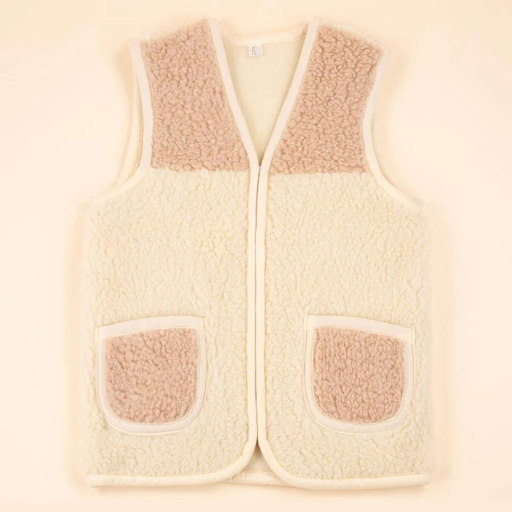 Moonrise wollen bodywarmer “Ayla” dames – Gemaakt van 100% merinowol met ritssluiting en twee voorzakken. Warme, ademende en stijlvolle bodywarmer voor elk seizoen.