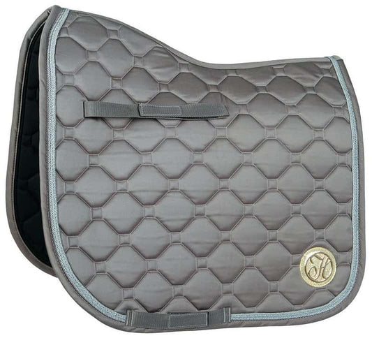 Harry’s Horse Zadeldekje Silverton Smoked Pearl. Dit Zadeldek paard is verkrijgbaar bij Livin Horse Shop. Frontaanzicht Harrfy's Horse zadeldekje Smoked Pearl