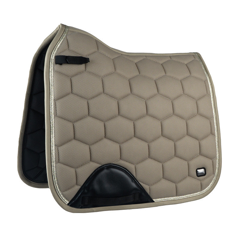 Horka Zadeldek DR Brilliance Dune  – Ademend Dressuurzadeldek met Luxe Glitterdetails