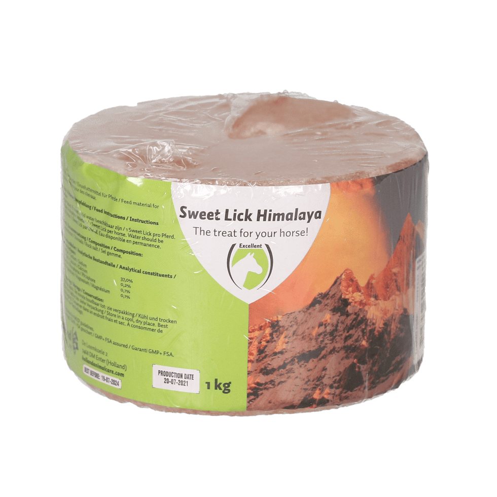 Excellent liksteen. Excellent Liksteen Himalaya 1 kg voor paard & pony. Pure zoutbron met essentiële mineralen. Bikkelhard, met touw, voorkomt verveling. Te koop bij Livin Horse Shop.