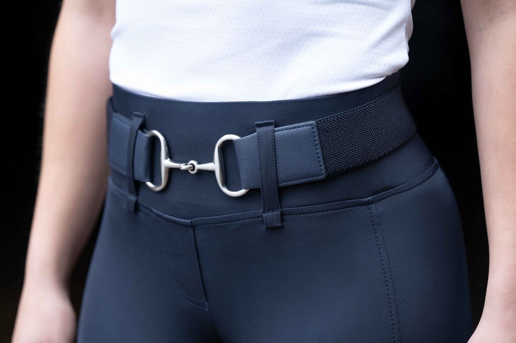 Koop de HKM Sports Hunter BIT Riem in natuur bij Livin Horse Shop. Elastische riem, 5 cm breed, verstelbare lengte (one size fits all). Stijlvol, tijdloos & comfortabel.