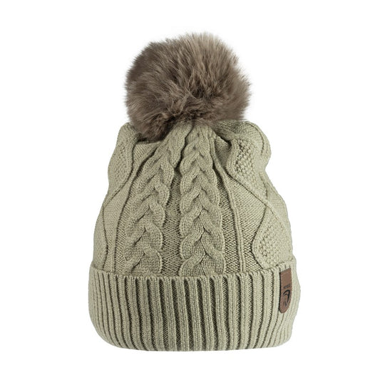 Ontdek de Horka Gebreide Muts Khaki bij Livin Horse Shop. Fleece gevoerde wintermuts met pompom van imitatiebont voor extra warmte en stijl, ideaal voor ruiters.