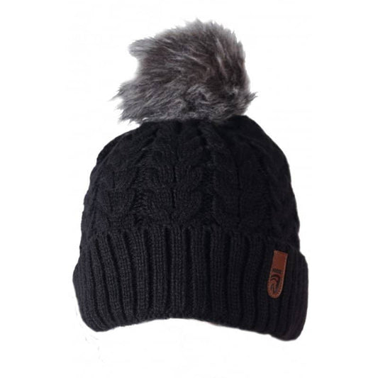 Bestel de Horka Muts Zwart bij Livin Horse Shop. Gebreide muts met fleecevoering en afneembare pompon van imitatiebont. Warm, stijlvol en perfect voor ruiters.