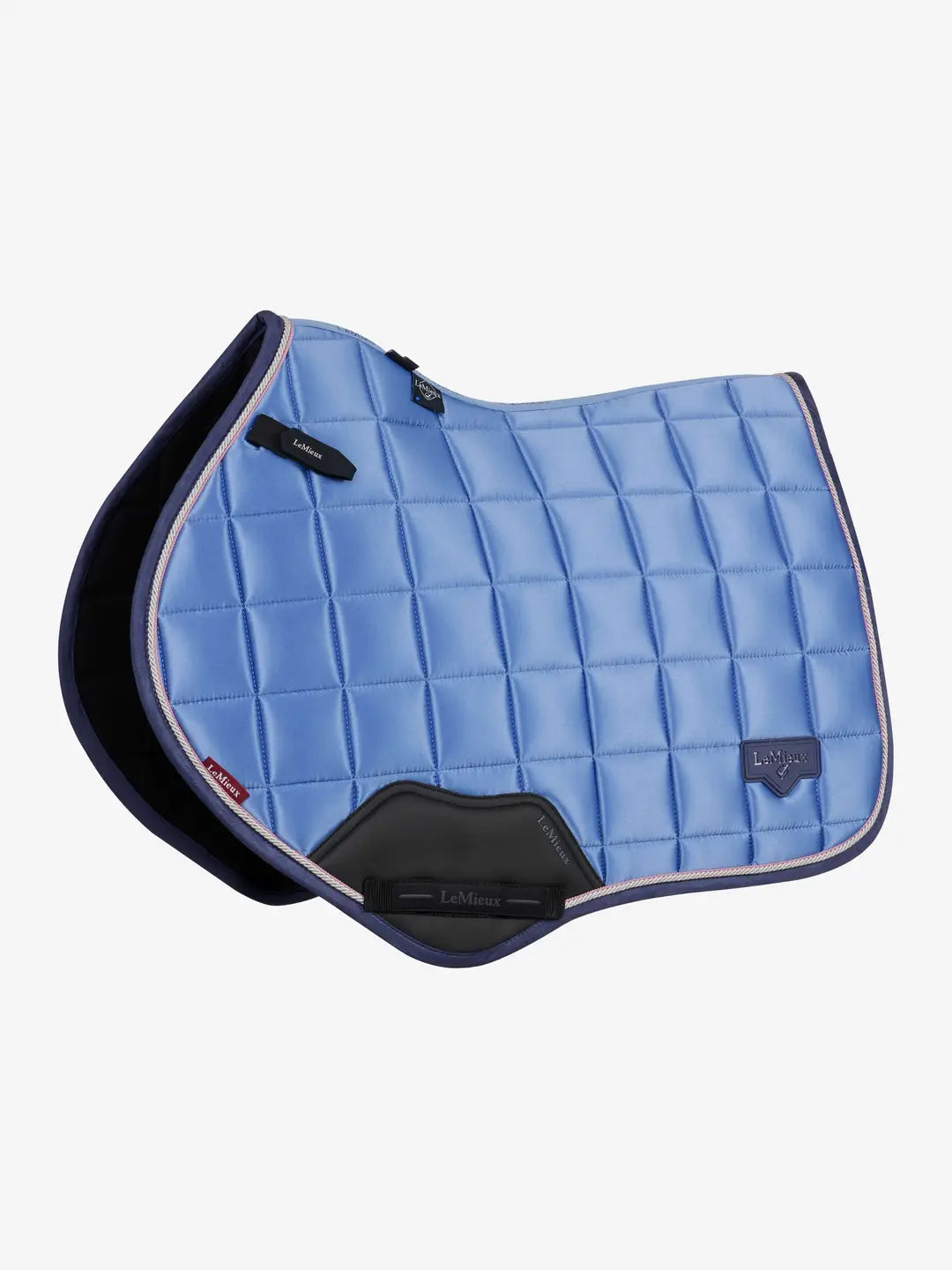 LeMieux Loire Classic Close Contact Square in Powder Blue: luxe springzadeldek met bamboevoering, hoge schoftvorm en zachte binding. Bestel bij Livin Horse Shop!