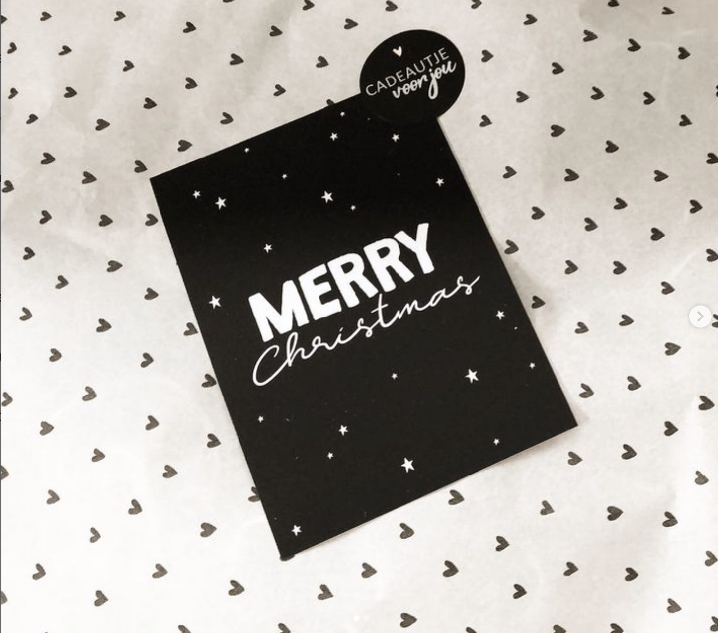 Kerstbox. Ontdek de Mystery Box Kerst in maat L vol verrassende paardenspullen, afgestemd op jouw voorkeuren. Prachtig ingepakt en ideaal als kerstcadeau voor elke ruiter!