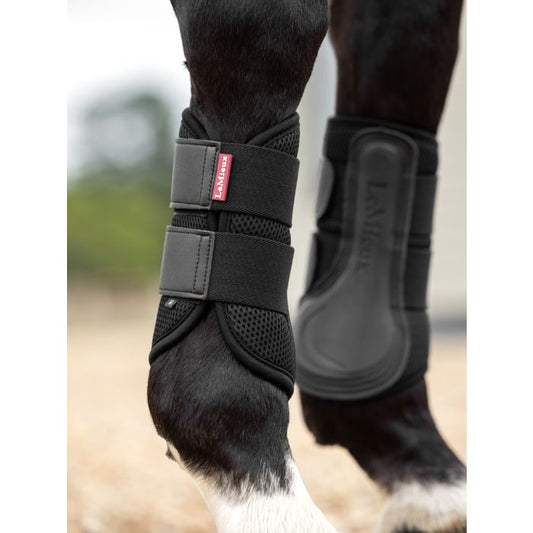 LeMieux Mesh Brushing Boots Zwart – Ademend & Beschermend | Livin Horse Shop